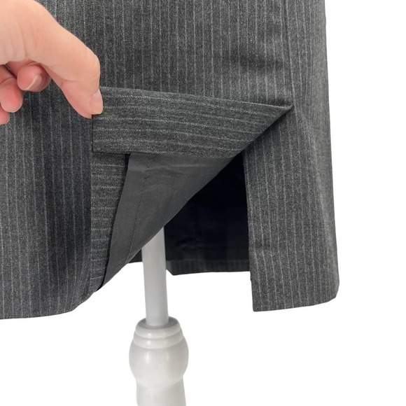 Antonio Melani Pencil Skirt Gray Pinstripe Business Casual 8 - Picture 5 of 6